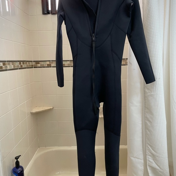 Volte Men’s Wetsuit MT 3/2 Medium - Picture 3 of 3